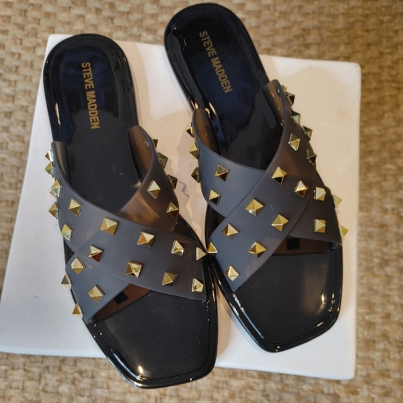 STEVE MADDEN TACE STUDDED SANDAL, BLACK 8 - Picture 5 of 16